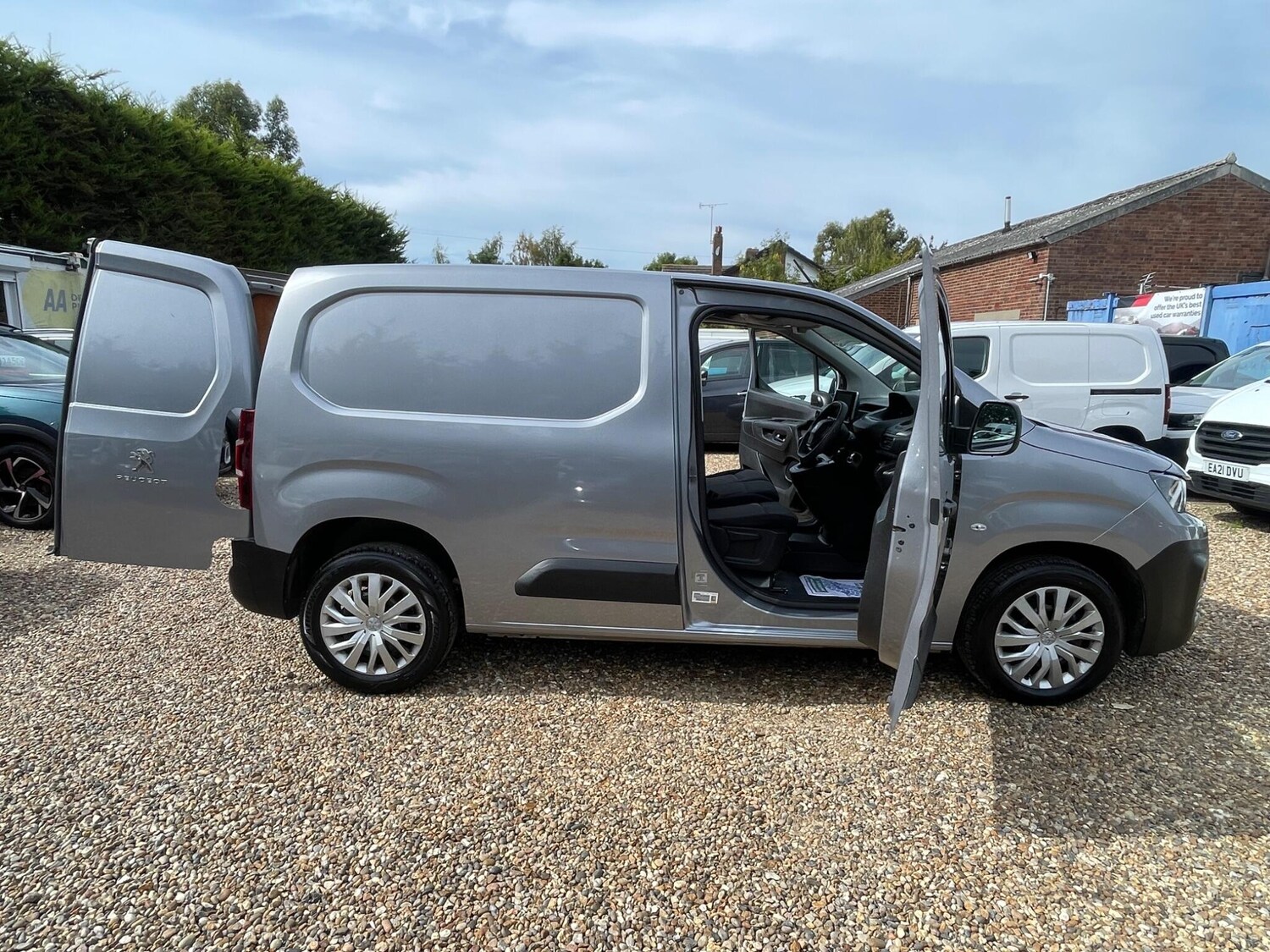 Used Peugeot Partner 2020 for sale - 76021222: Photo 27
