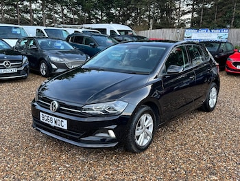 Used Volkswagen Polo 2018 for sale - 77040020: Photo