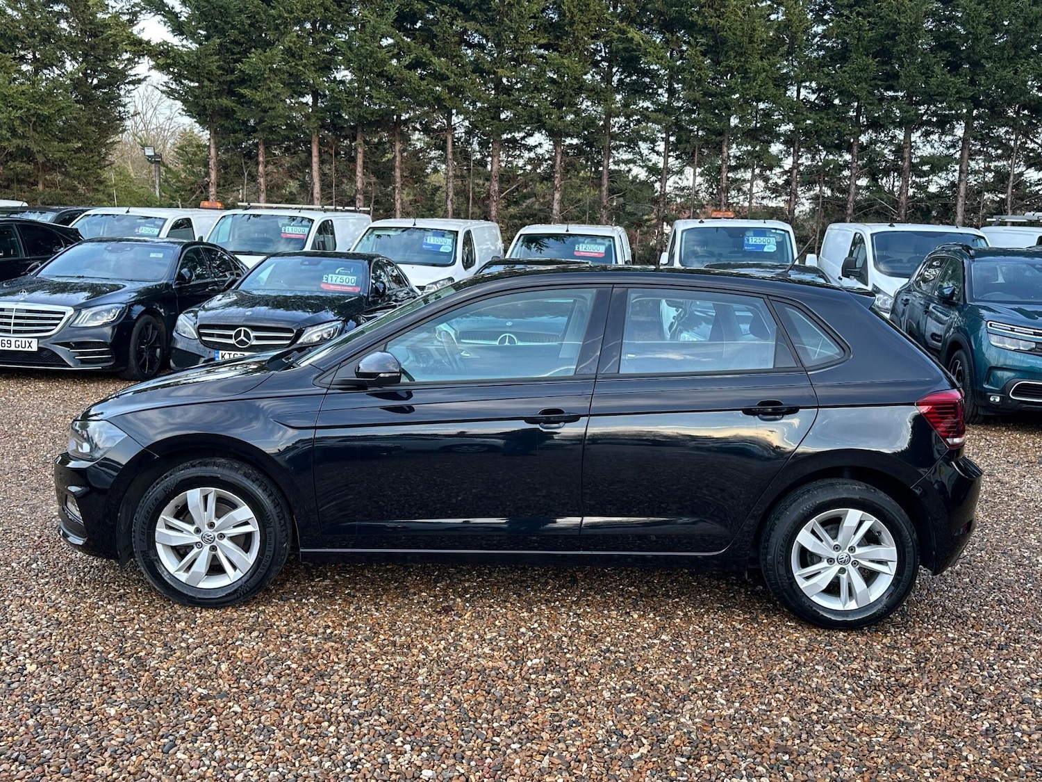 Used Volkswagen Polo 2018 for sale - 77040020: Photo 2