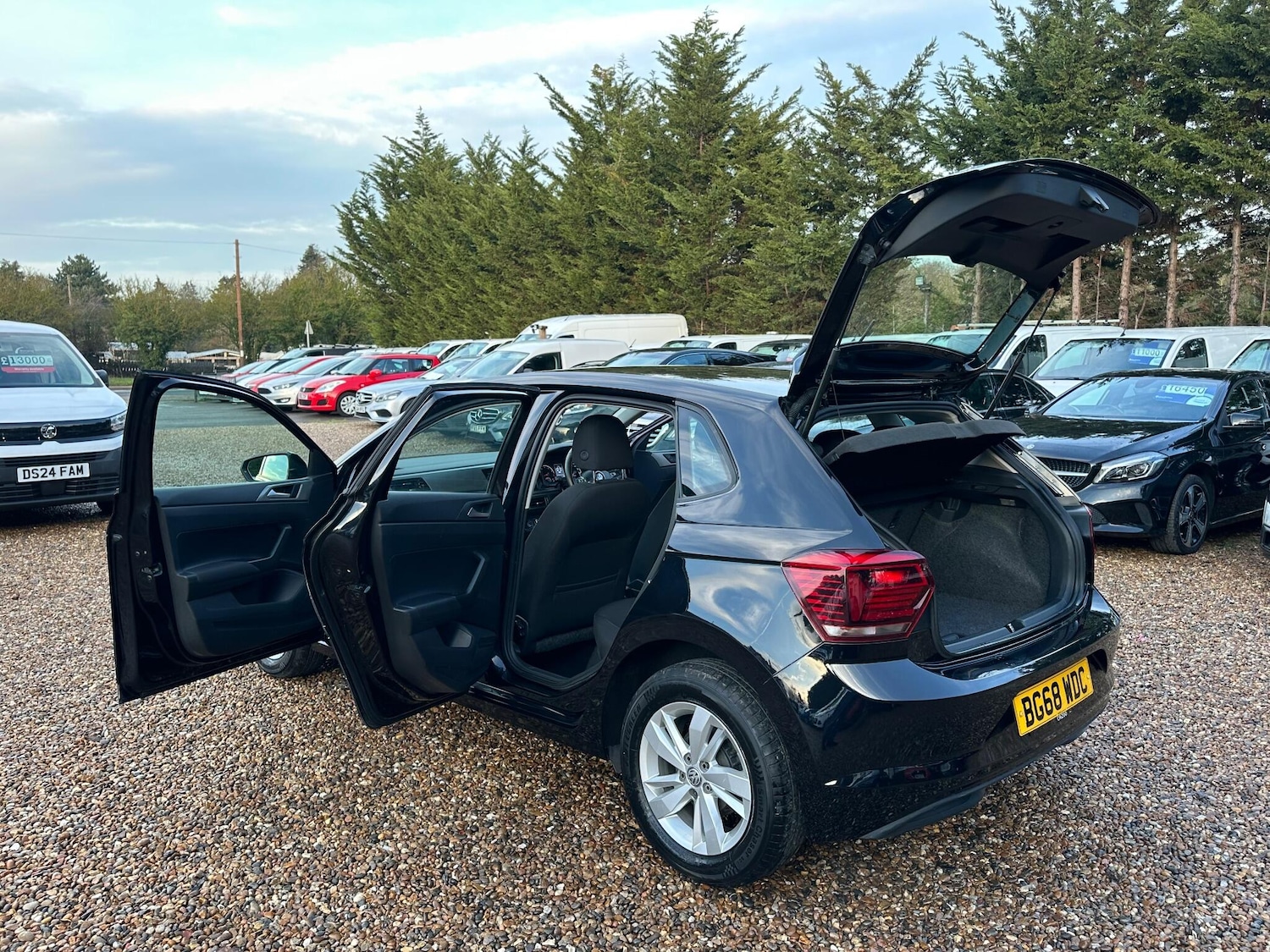 Used Volkswagen Polo 2018 for sale - 77040020: Photo 22