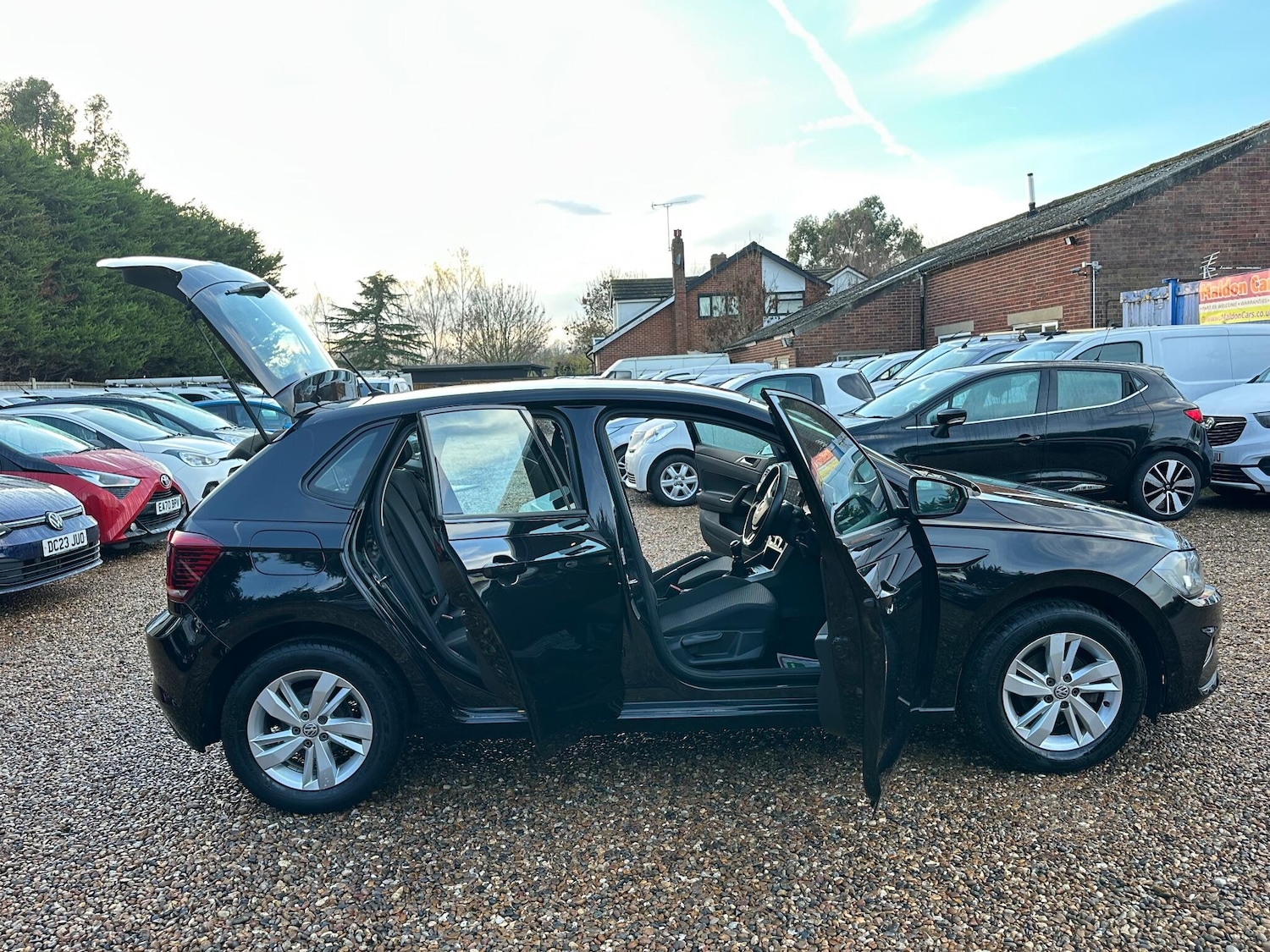 Used Volkswagen Polo 2018 for sale - 77040020: Photo 25