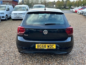 Used Volkswagen Polo 2018 for sale - 77040020: Photo