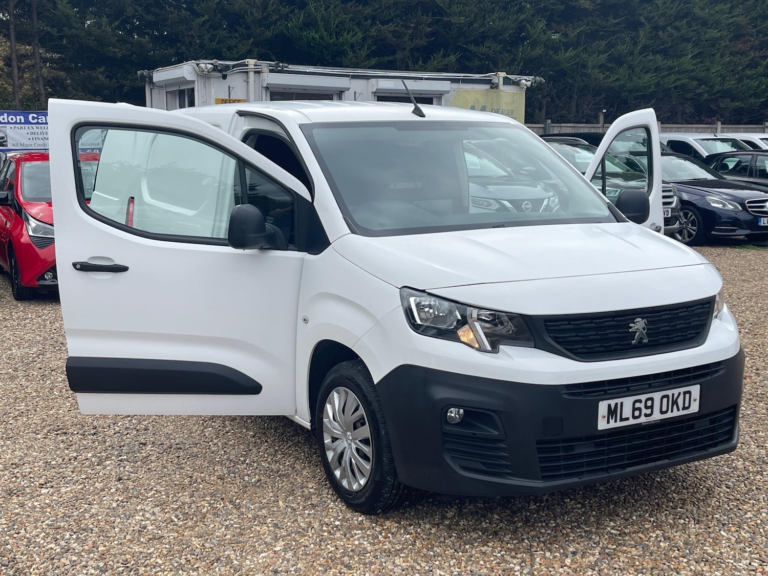 Vehicle 28