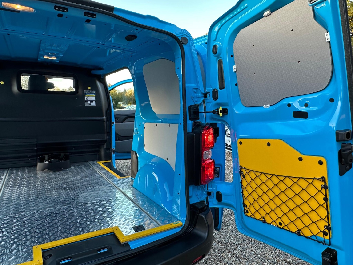 Used Vauxhall Vivaro 2022 for sale - 77982427: Photo 18