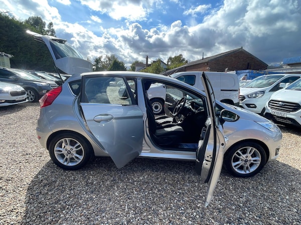 Used Ford Fiesta 2014 for sale - 75647386: Photo 32