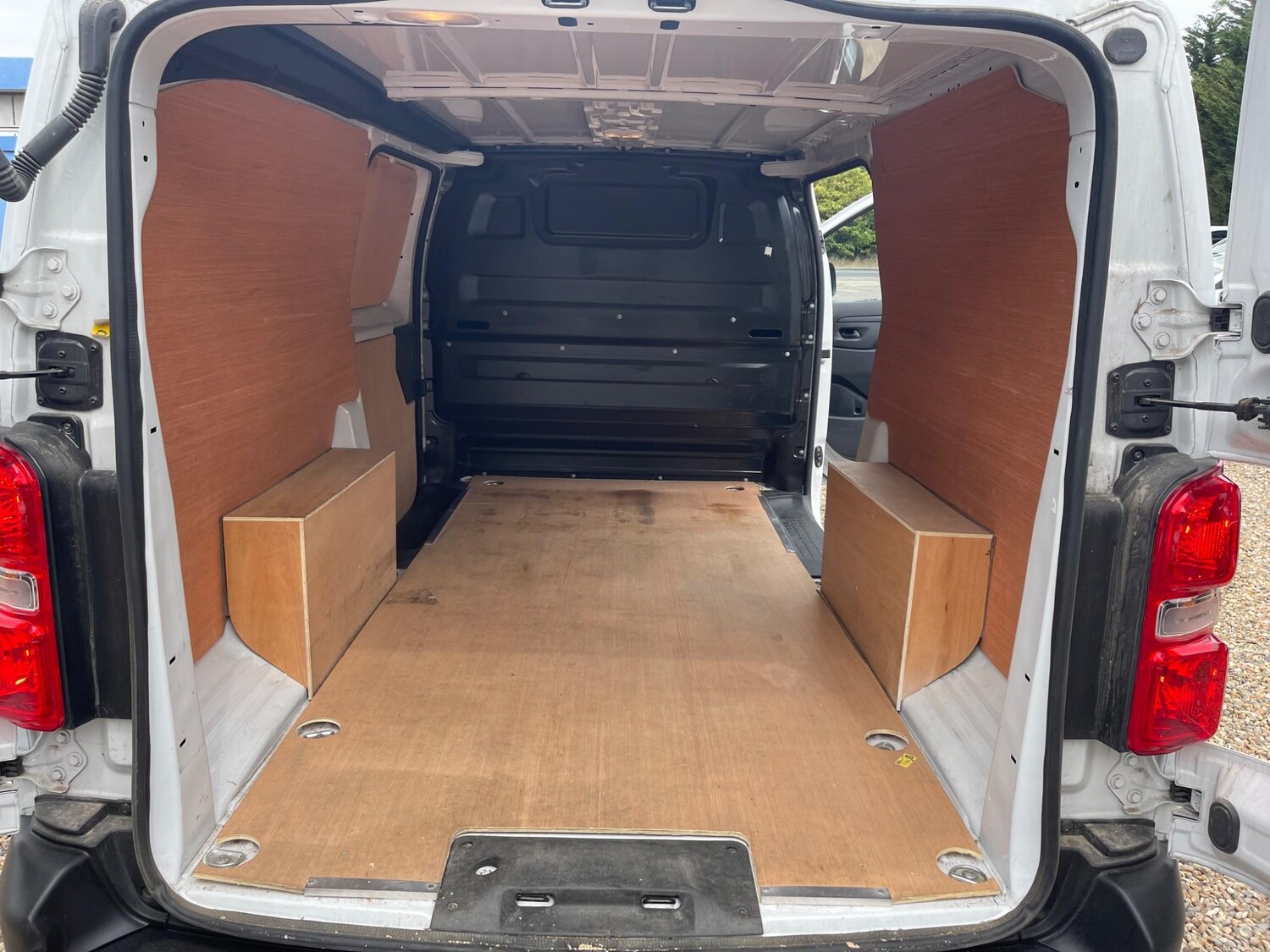 Vehicle 21