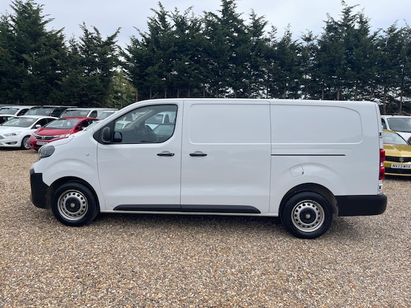 Used Vauxhall Vivaro 2024 for sale - 75646185: Photo 2