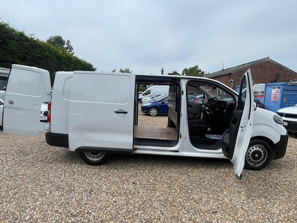 Used Vauxhall Vivaro 2024 for sale - 75646185: Photo 32