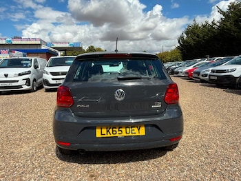 Used Volkswagen Polo 2015 for sale - 79373155: Photo