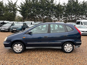 Used Nissan Almera Tino 2004 for sale - 77163172: Photo