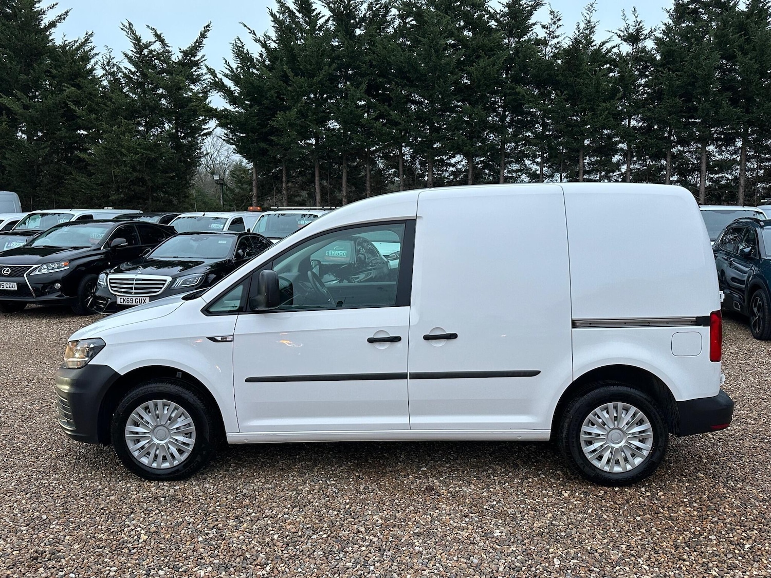 Used Volkswagen Caddy 2019 for sale - 77120464: Photo 2
