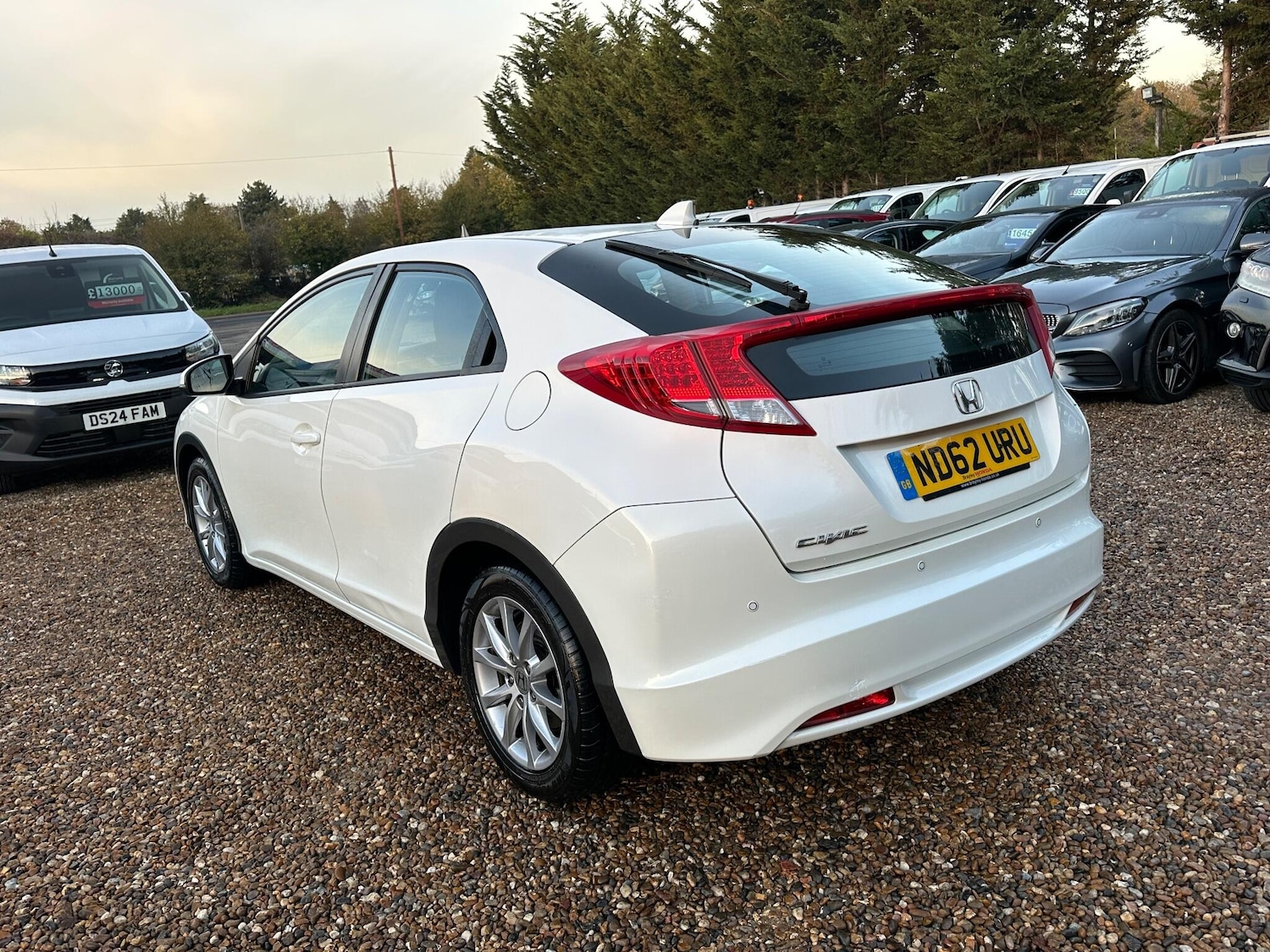 Used Honda Civic 2012 for sale - 76714556: Photo 3