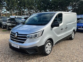 Renault Trafic feature image