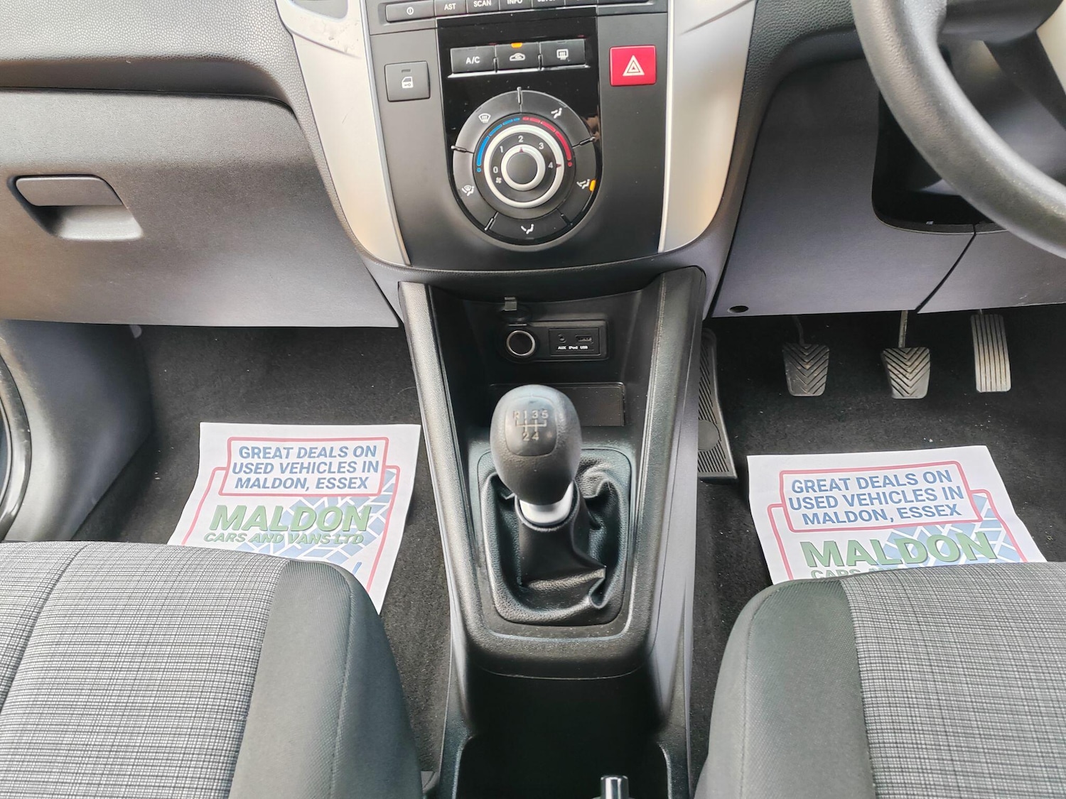 Used Kia Venga 2010 for sale - 77230135: Photo 18