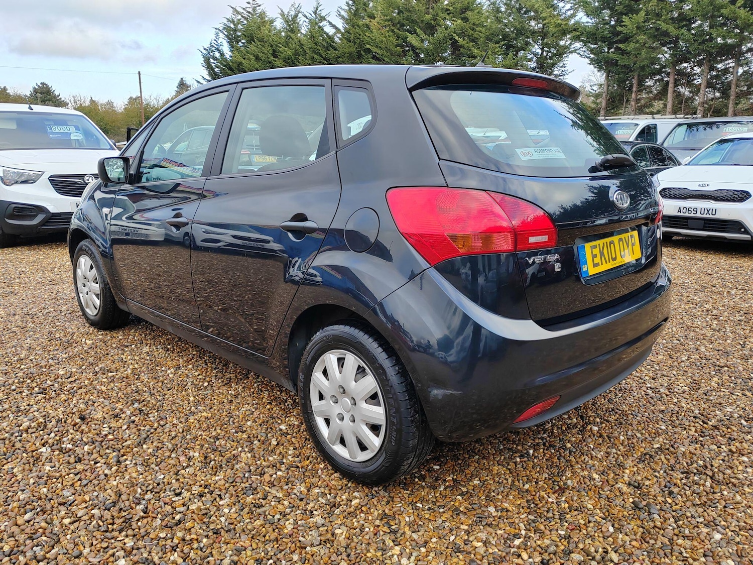 Used Kia Venga 2010 for sale - 77230135: Photo 3