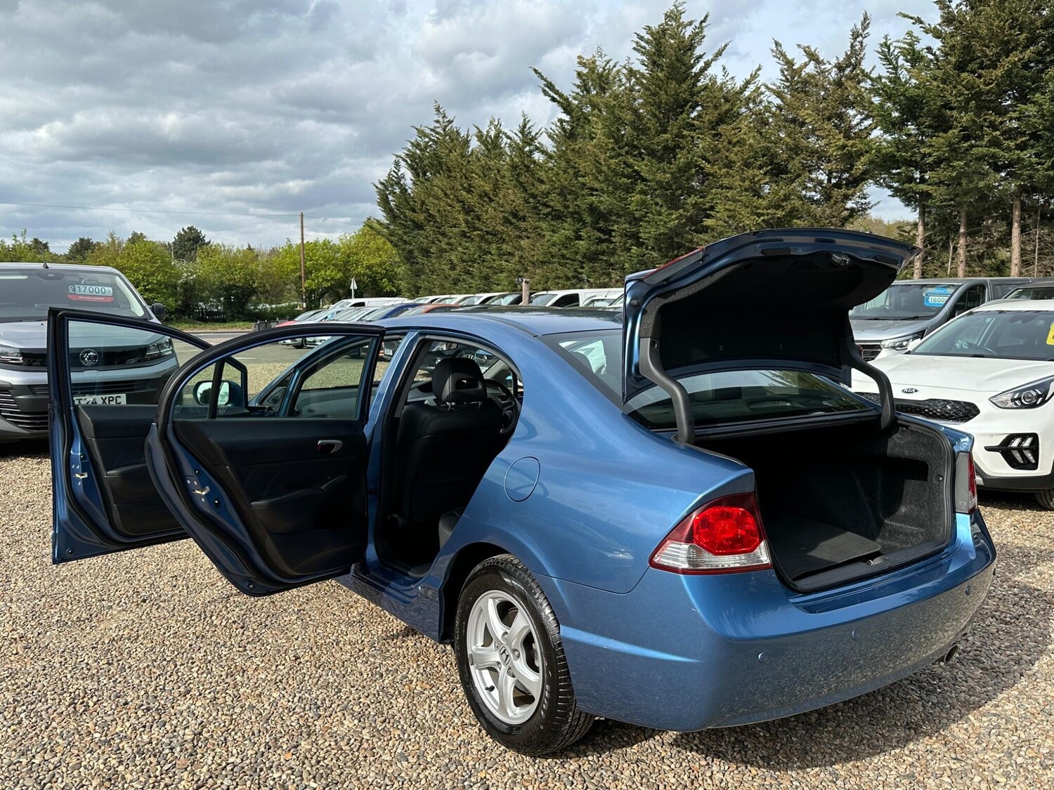 Used Honda Civic 2010 for sale - 78171456: Photo 21