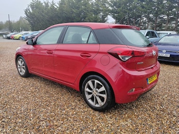 Used Hyundai i20 2015 for sale - 77440759: Photo