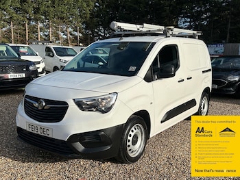 Used Vauxhall Combo 2019 for sale - 76152898: Photo