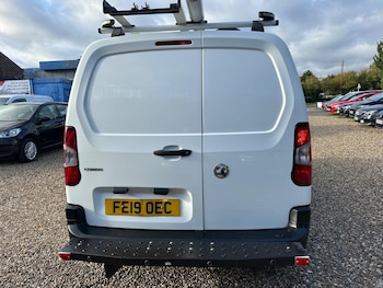 Used Vauxhall Combo 2019 for sale - 76152898: Photo