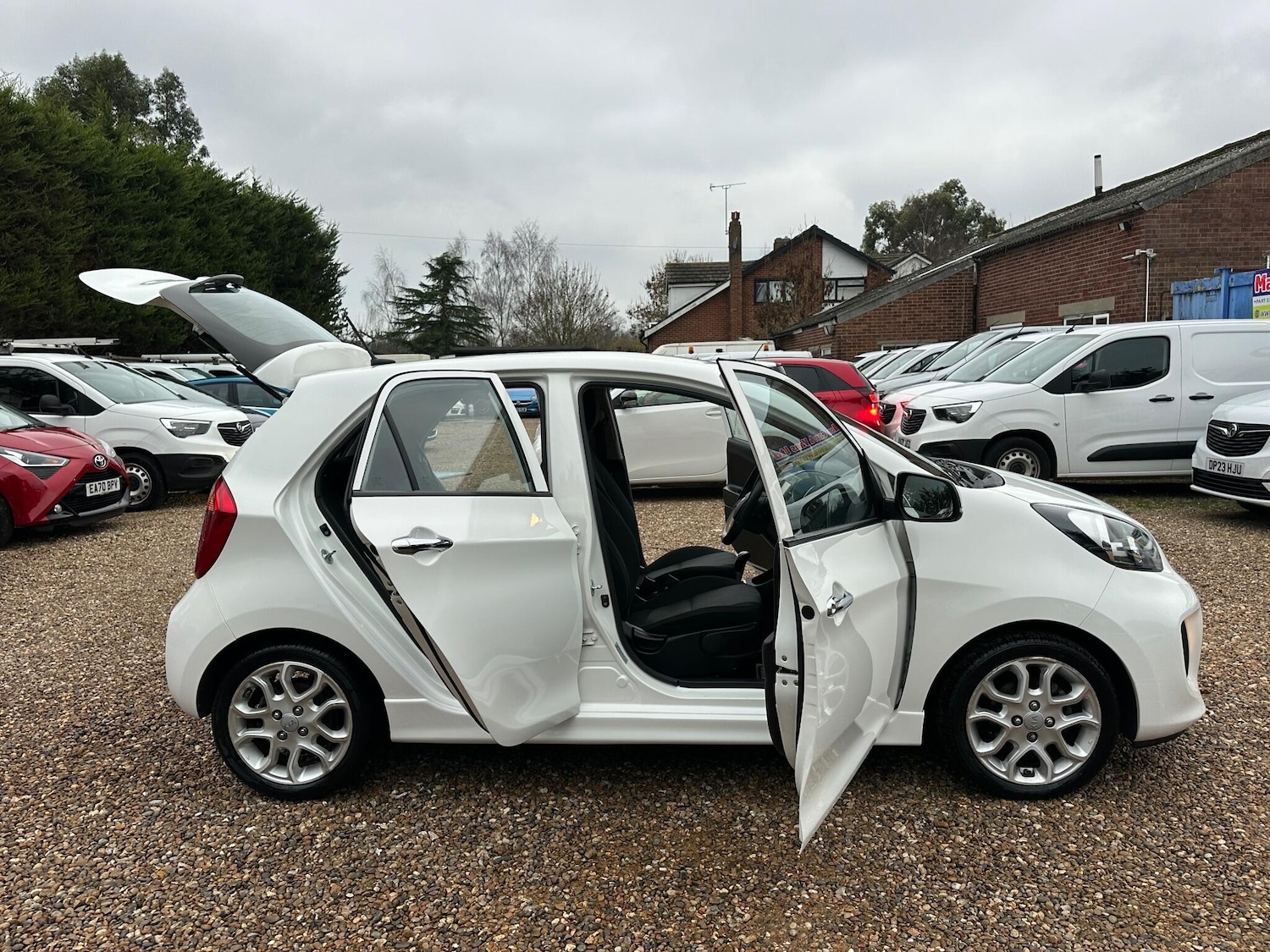 Used Kia Picanto 2016 for sale - 77028959: Photo 27