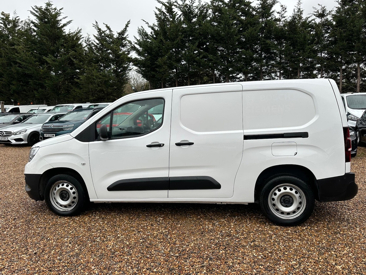 Used Vauxhall Combo 2022 for sale - 76666871: Photo 2