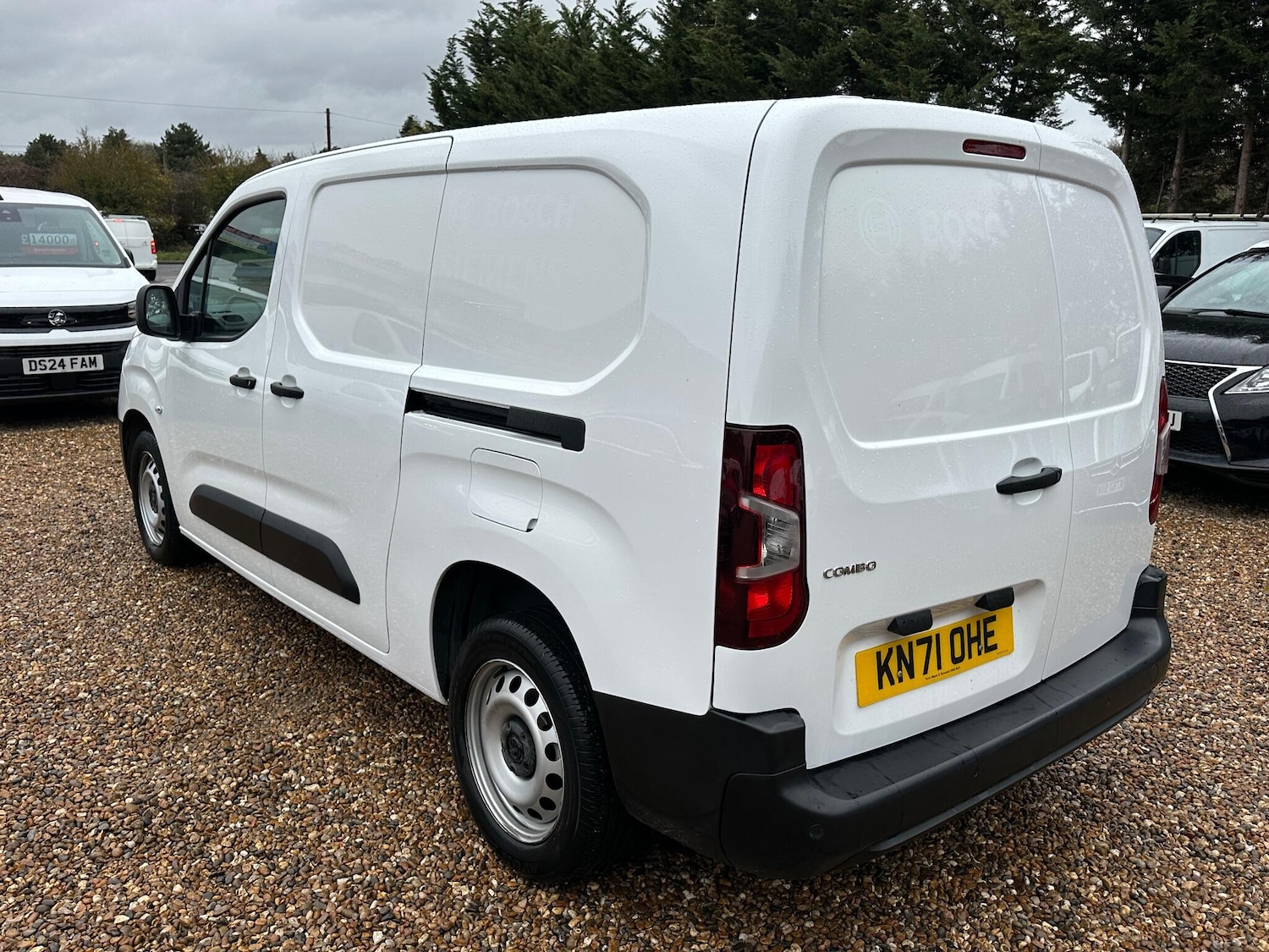 Used Vauxhall Combo 2022 for sale - 76666871: Photo 3