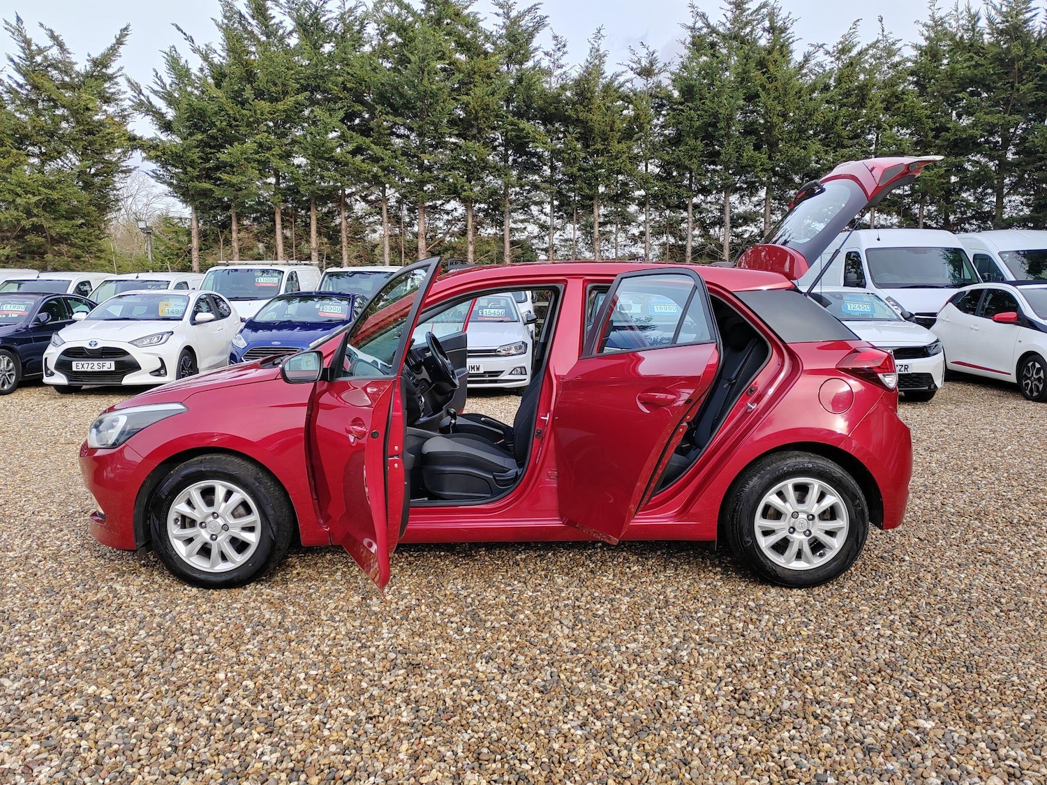 Used Hyundai i20 2017 for sale - 77573738: Photo 20