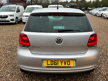 Used Volkswagen Polo 2011 for sale - 77203555: Photo