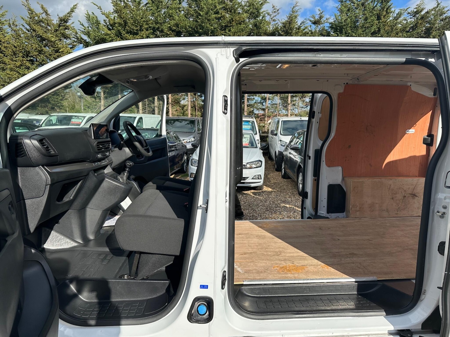 Used Vauxhall Vivaro 2024 for sale - 77892981: Photo 17