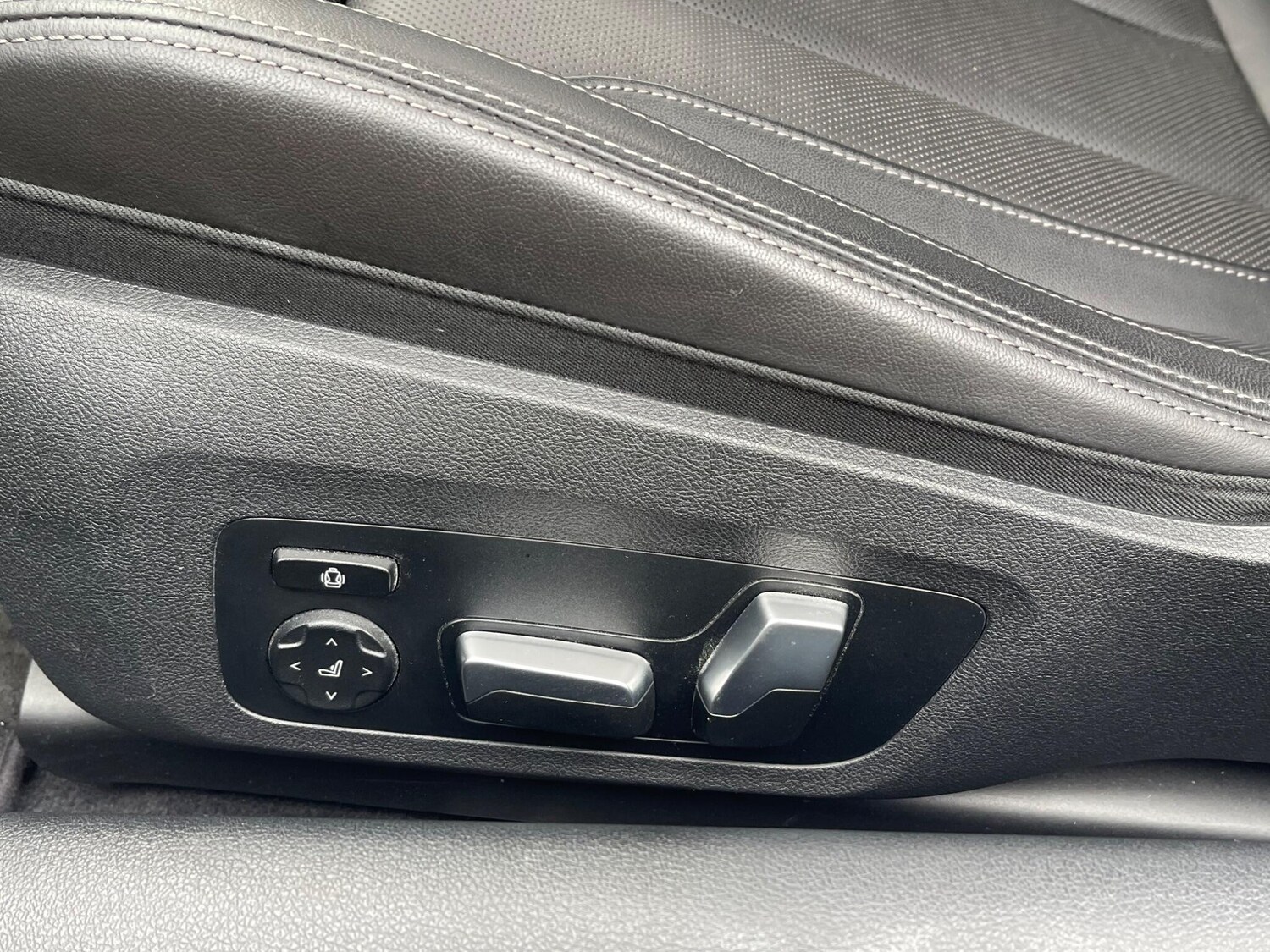 Used BMW 8 Series for sale - 77705626: Photo 38