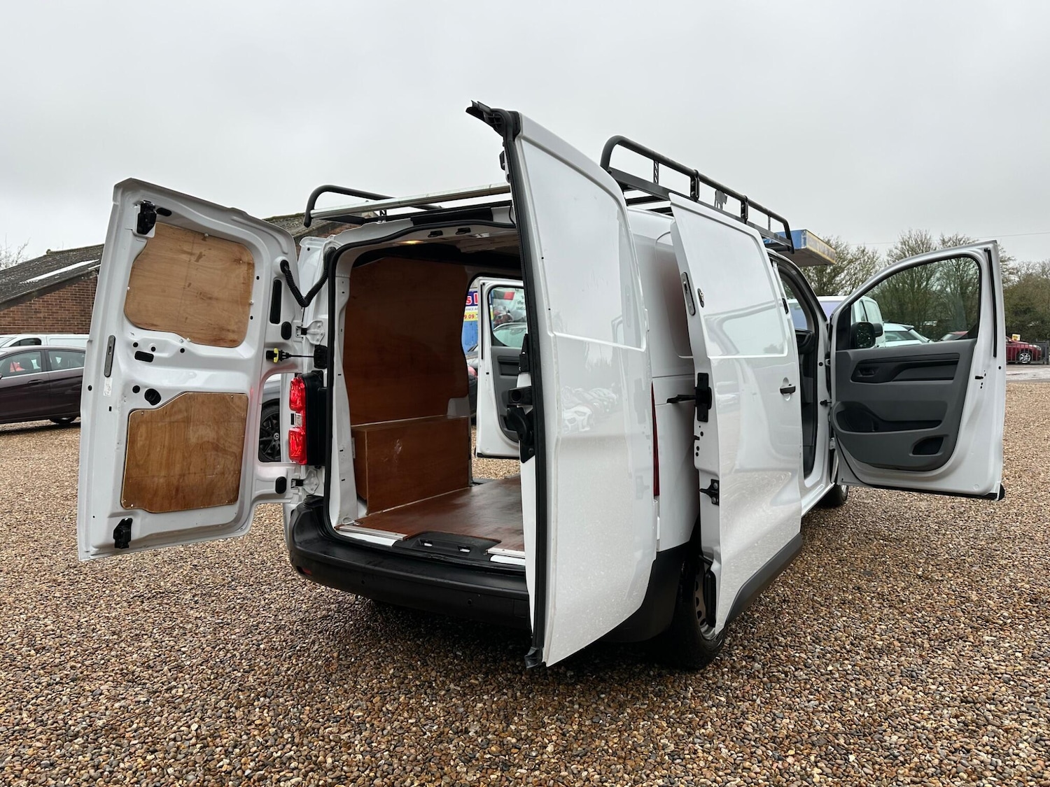 Used Peugeot Expert 2022 for sale - 77345552: Photo 25