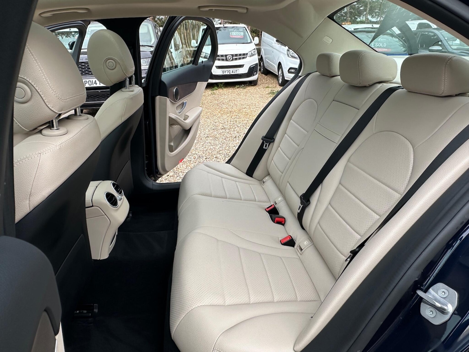 Used Mercedes-Benz C-Class 2017 for sale - 76152801: Photo 27