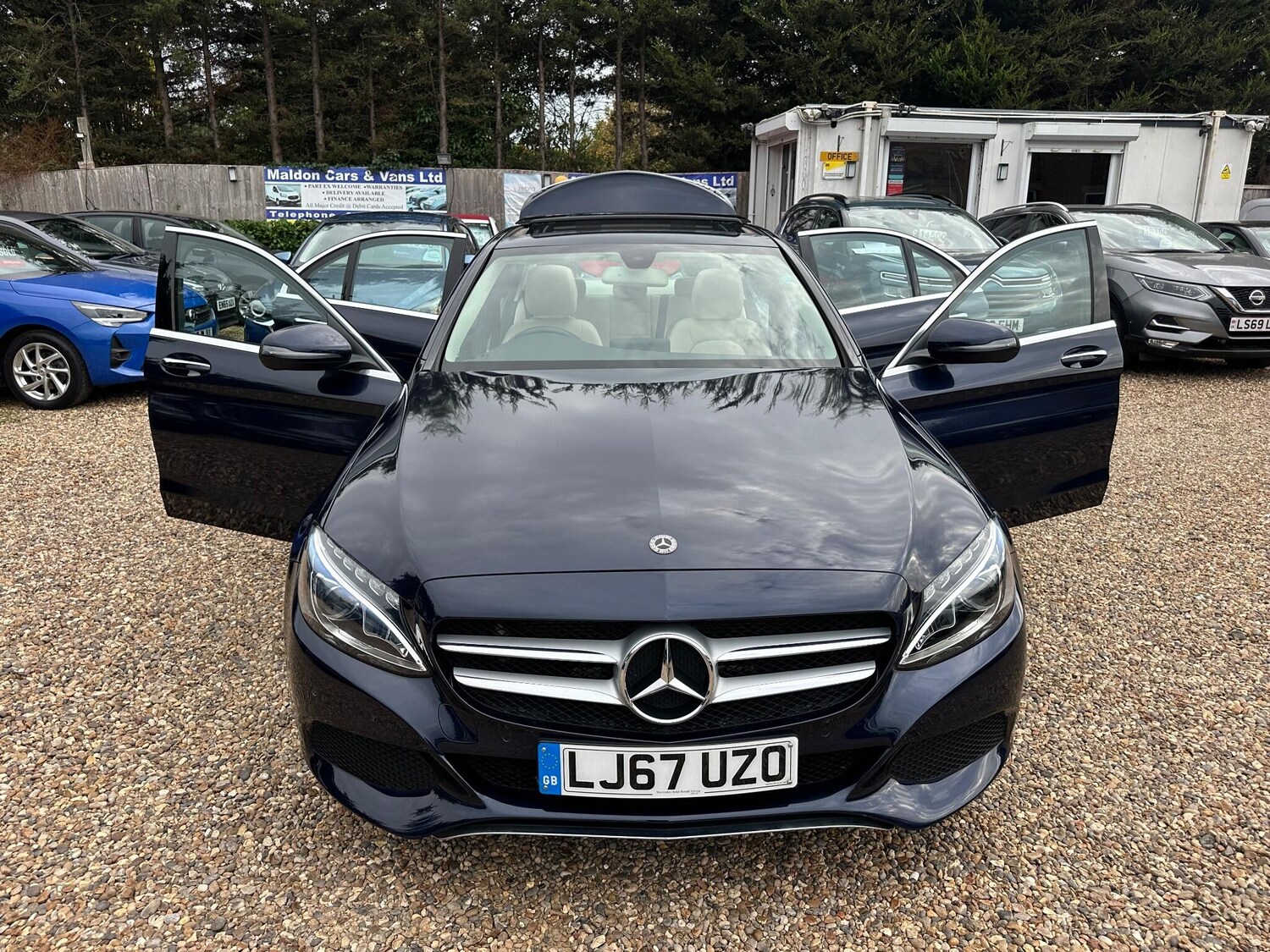 Used Mercedes-Benz C-Class 2017 for sale - 76152801: Photo 40