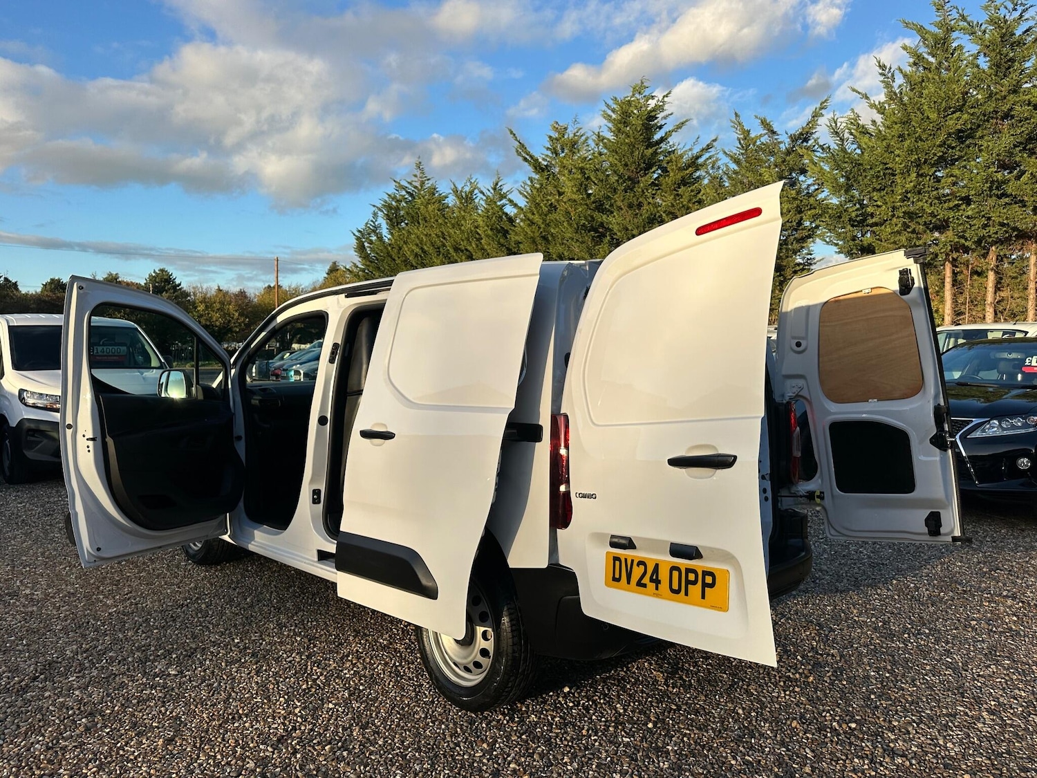 Used Vauxhall Combo 2024 for sale - 76295346: Photo 20