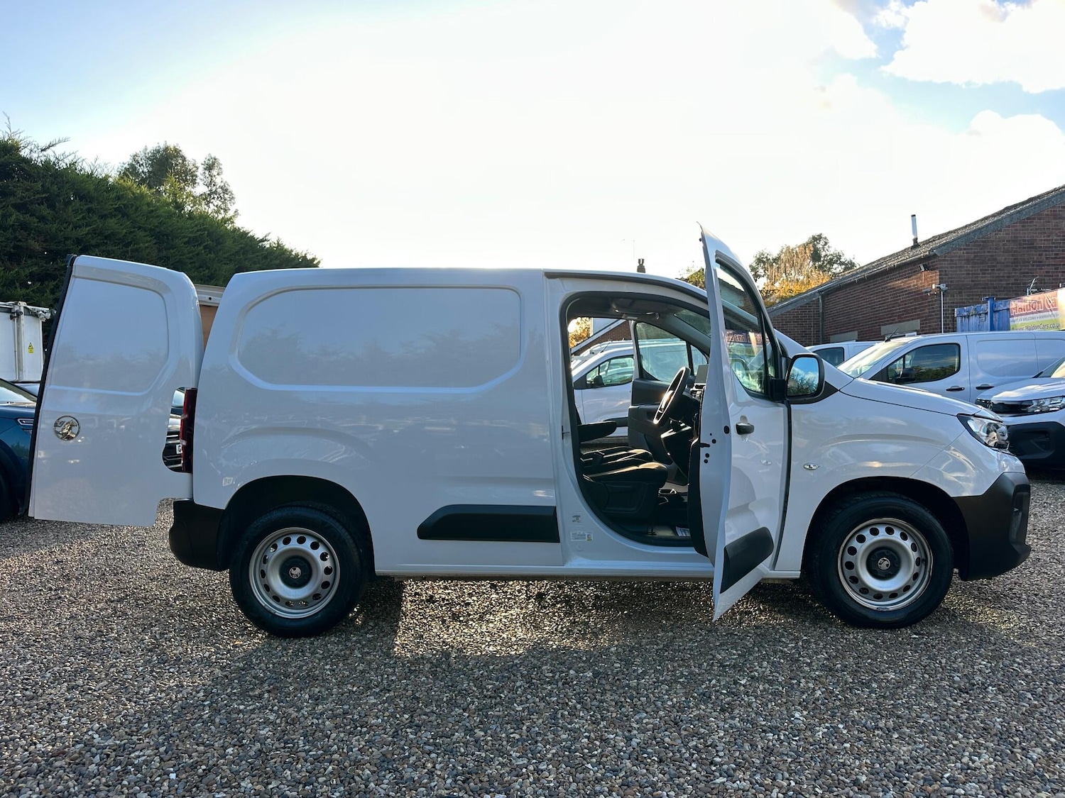 Used Vauxhall Combo 2024 for sale - 76295346: Photo 23