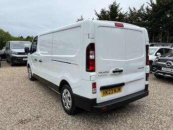 Used Renault Trafic 2023 for sale - 78101018: Photo