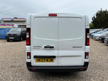 Used Renault Trafic 2023 for sale - 78101018: Photo