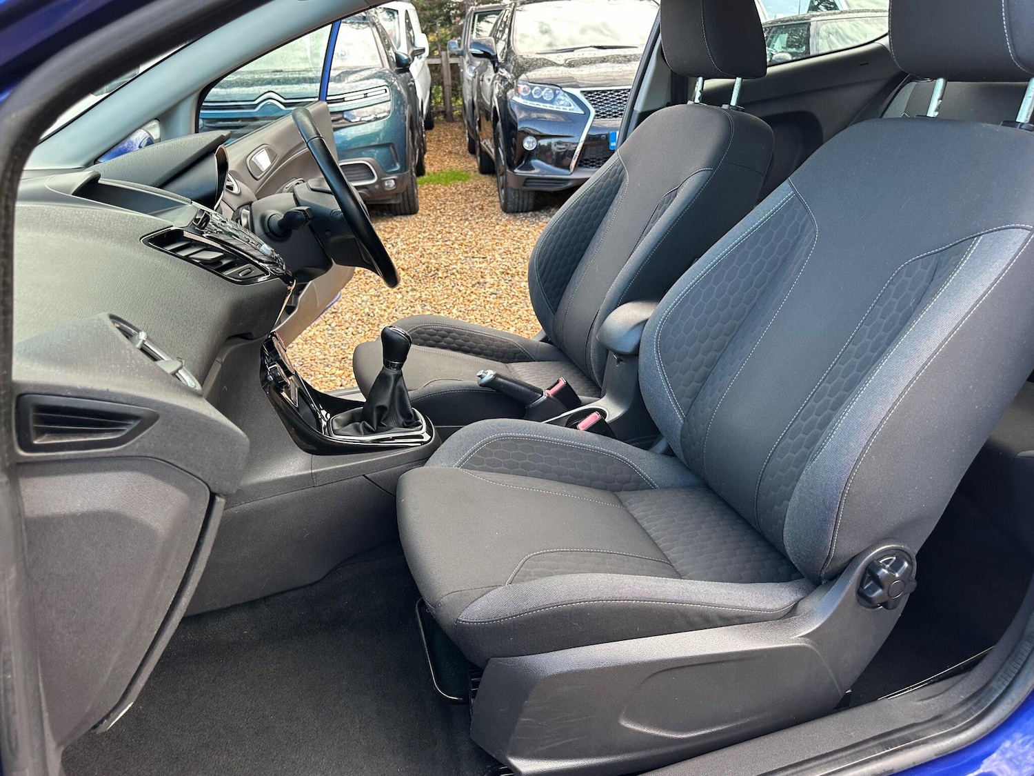 Used Ford Fiesta 2015 for sale - 76440845: Photo 16