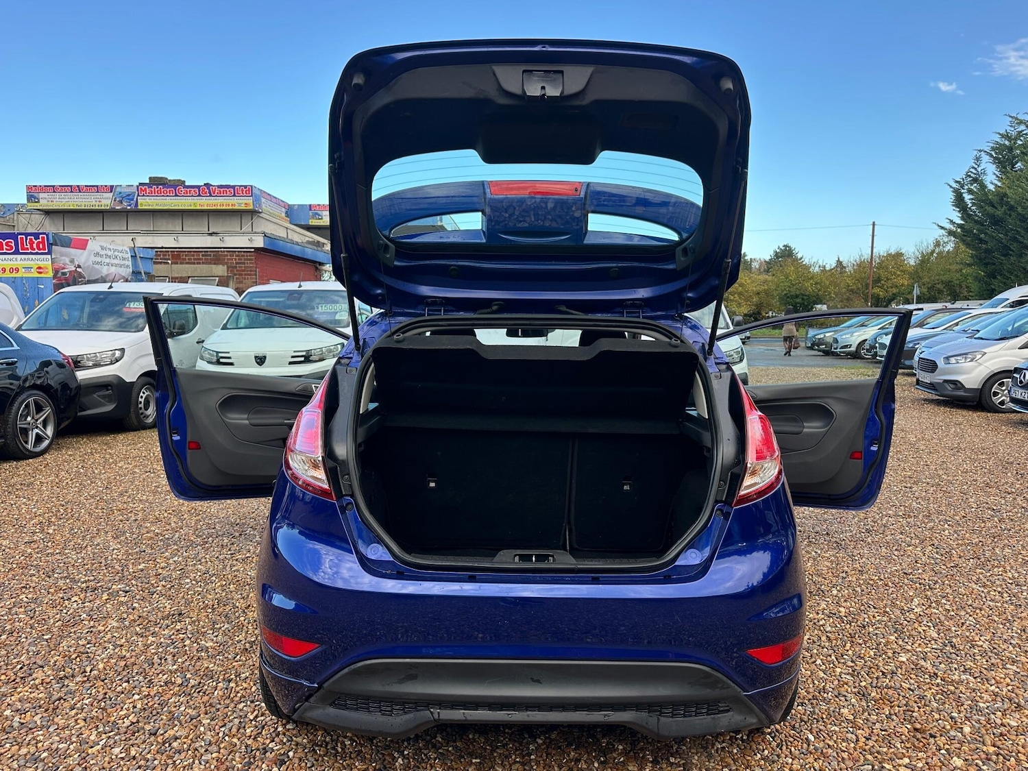 Used Ford Fiesta 2015 for sale - 76440845: Photo 21