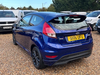Used Ford Fiesta 2015 for sale - 76440845: Photo
