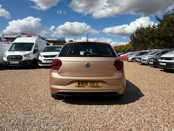 Used Volkswagen Polo 2018 for sale - 79496837: Photo