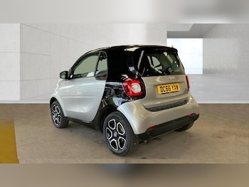 Used smart fortwo 2017 for sale - 79131991: Photo
