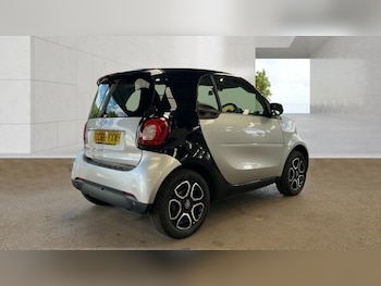 Used smart fortwo 2017 for sale - 79131991: Photo