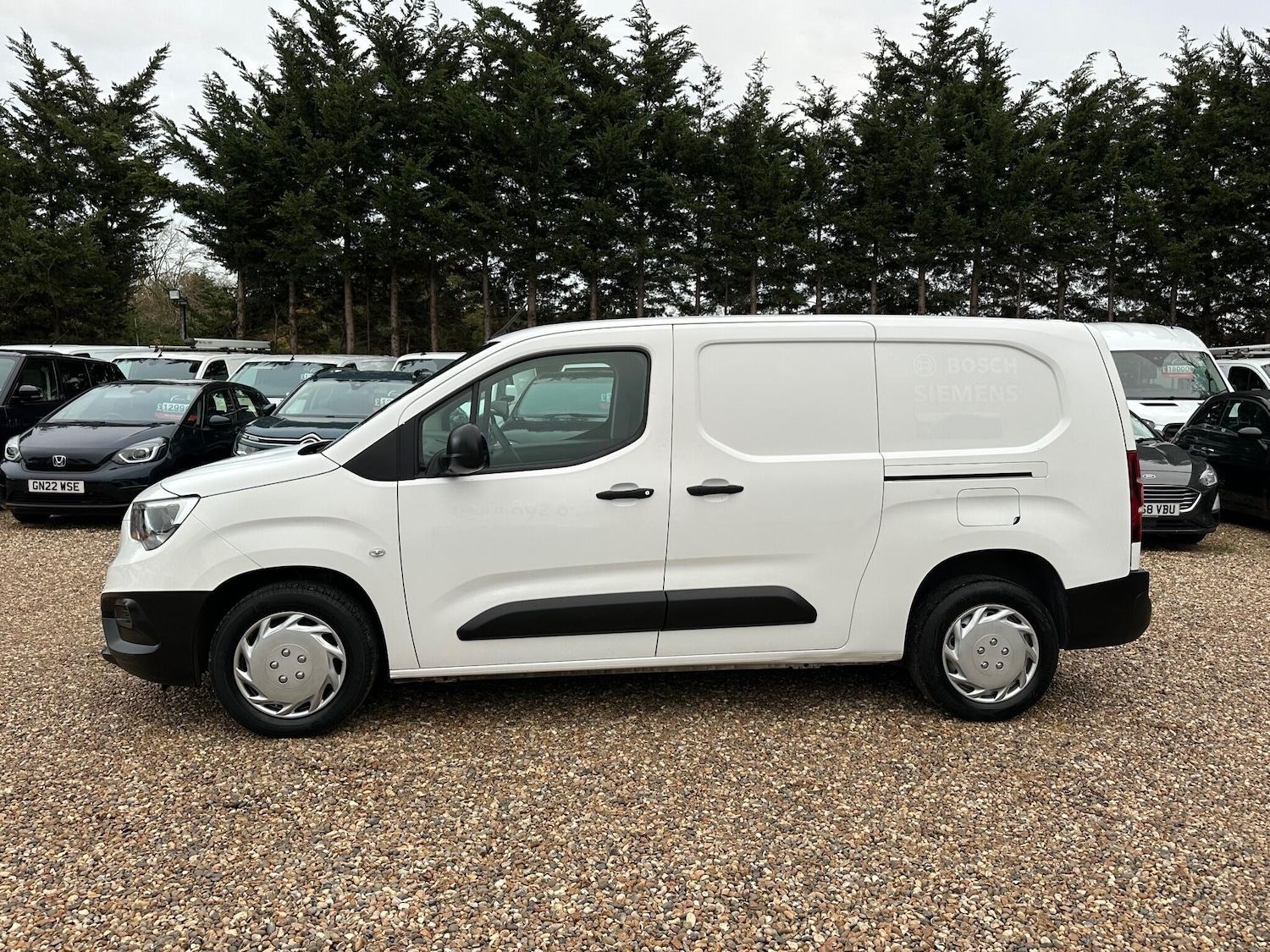 Used Vauxhall Combo 2020 for sale - 76573620: Photo 2