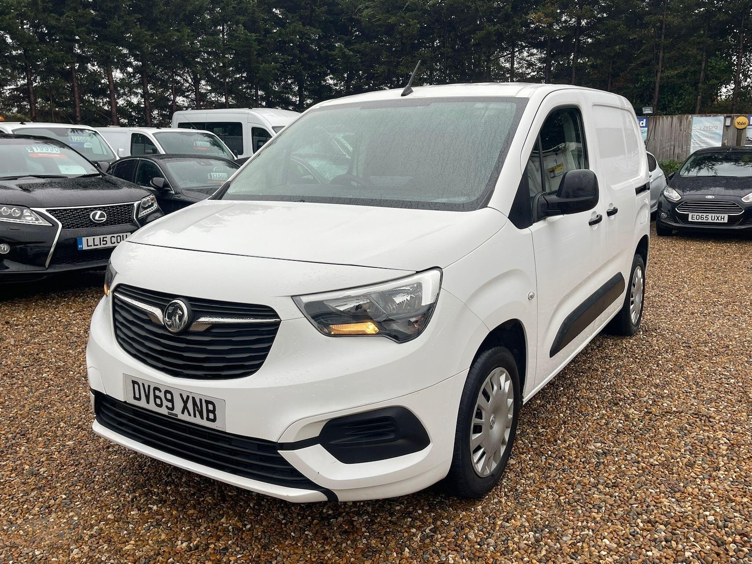 Used Vauxhall Combo 2019 for sale - 76573109: Photo 1
