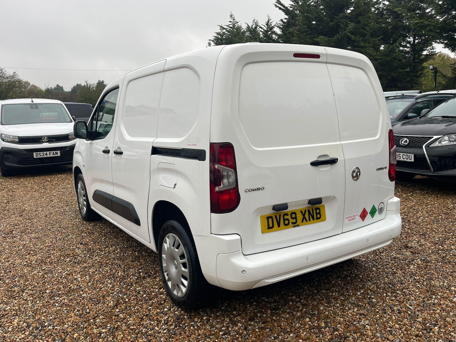 Used Vauxhall Combo 2019 for sale - 76573109: Photo 3