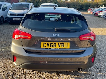 Used Ford Focus 2018 for sale - 76095061: Photo 4