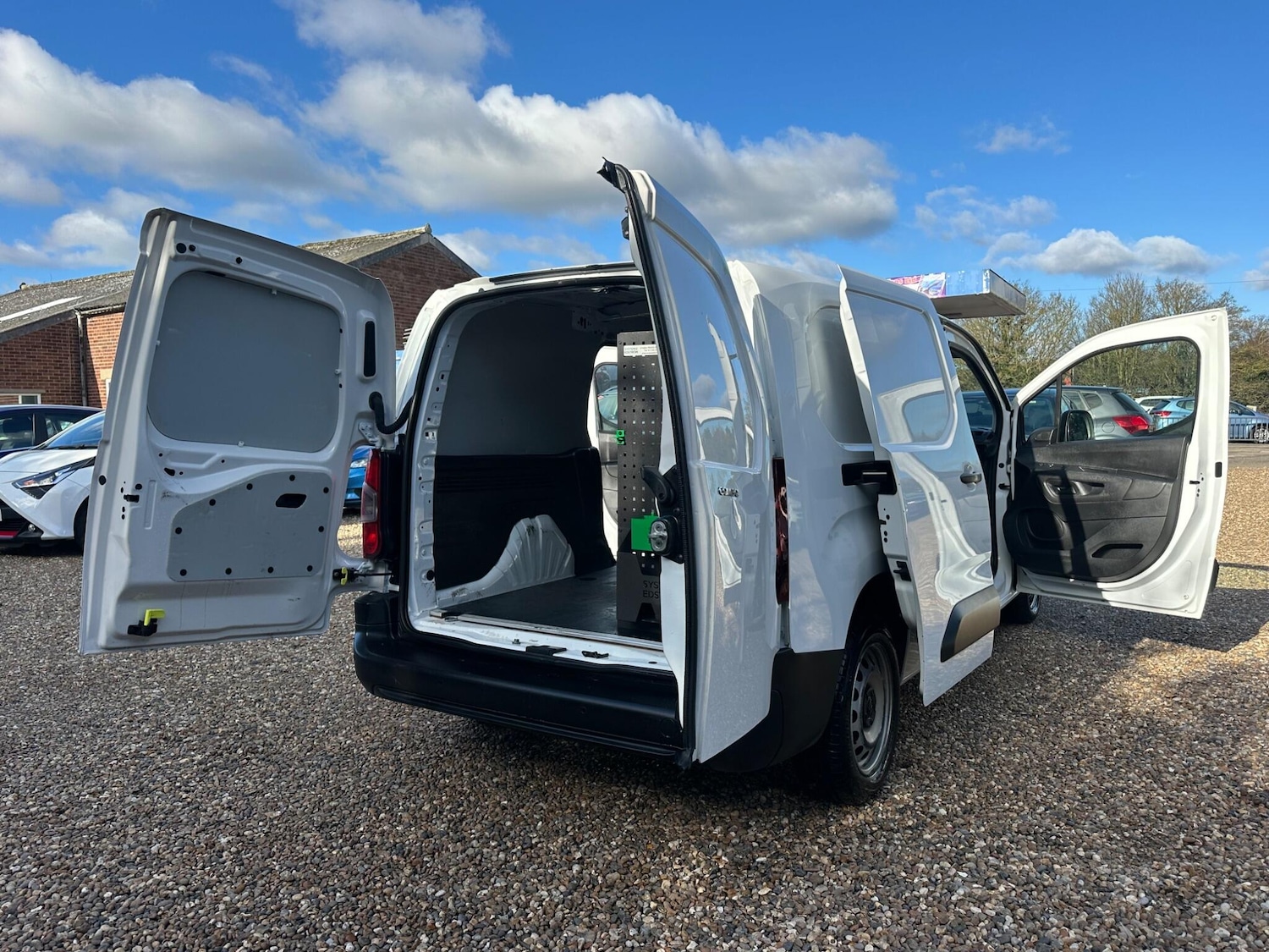 Used Vauxhall Combo 2022 for sale - 77120303: Photo 24