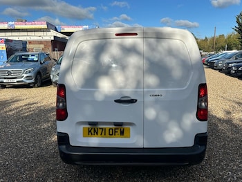 Used Vauxhall Combo 2022 for sale - 77120303: Photo