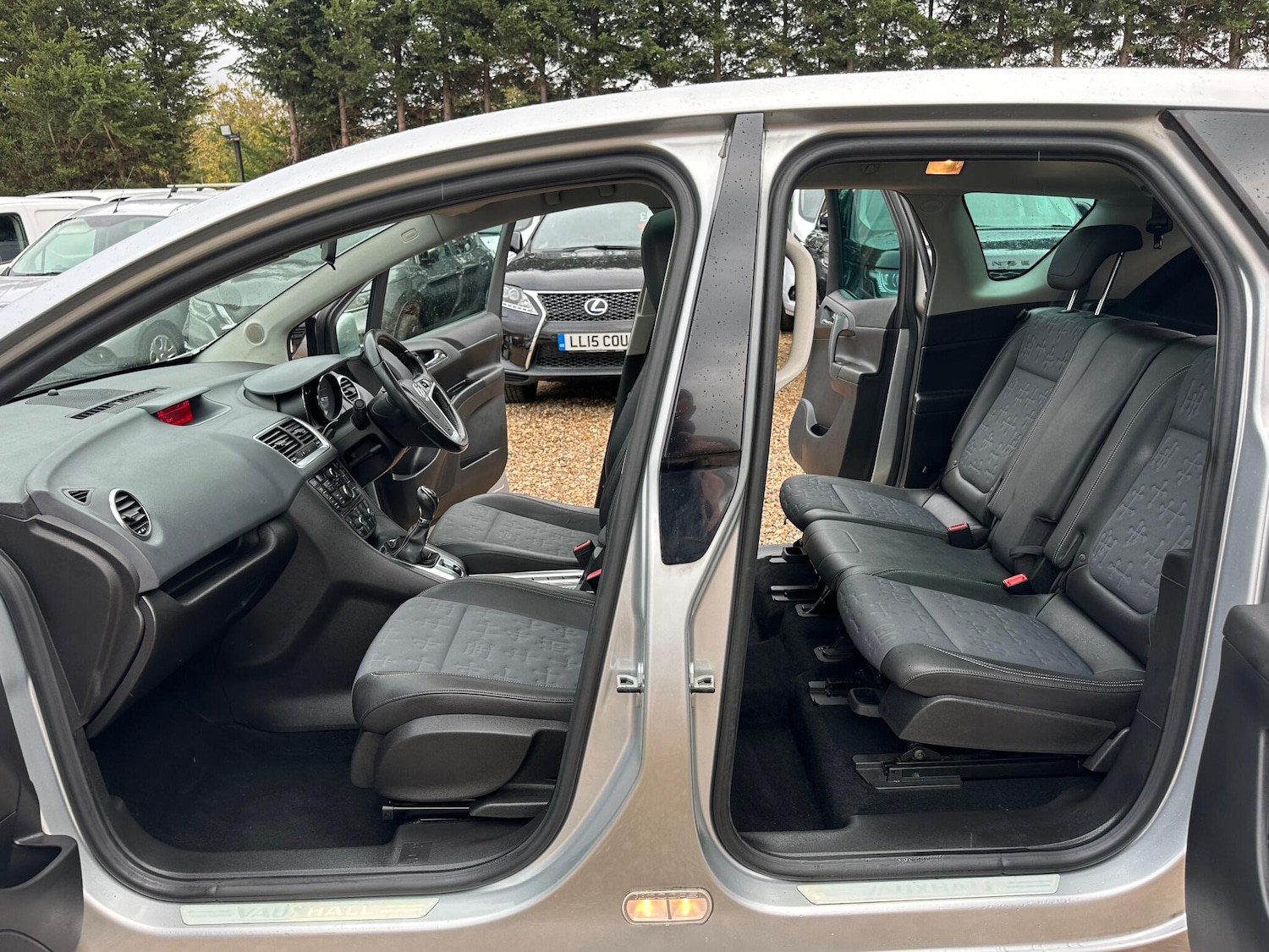 Used Vauxhall Meriva 2013 for sale - 76349845: Photo 16